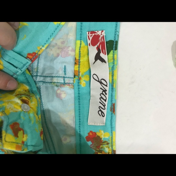 Grane shorts - Picture 3 of 4